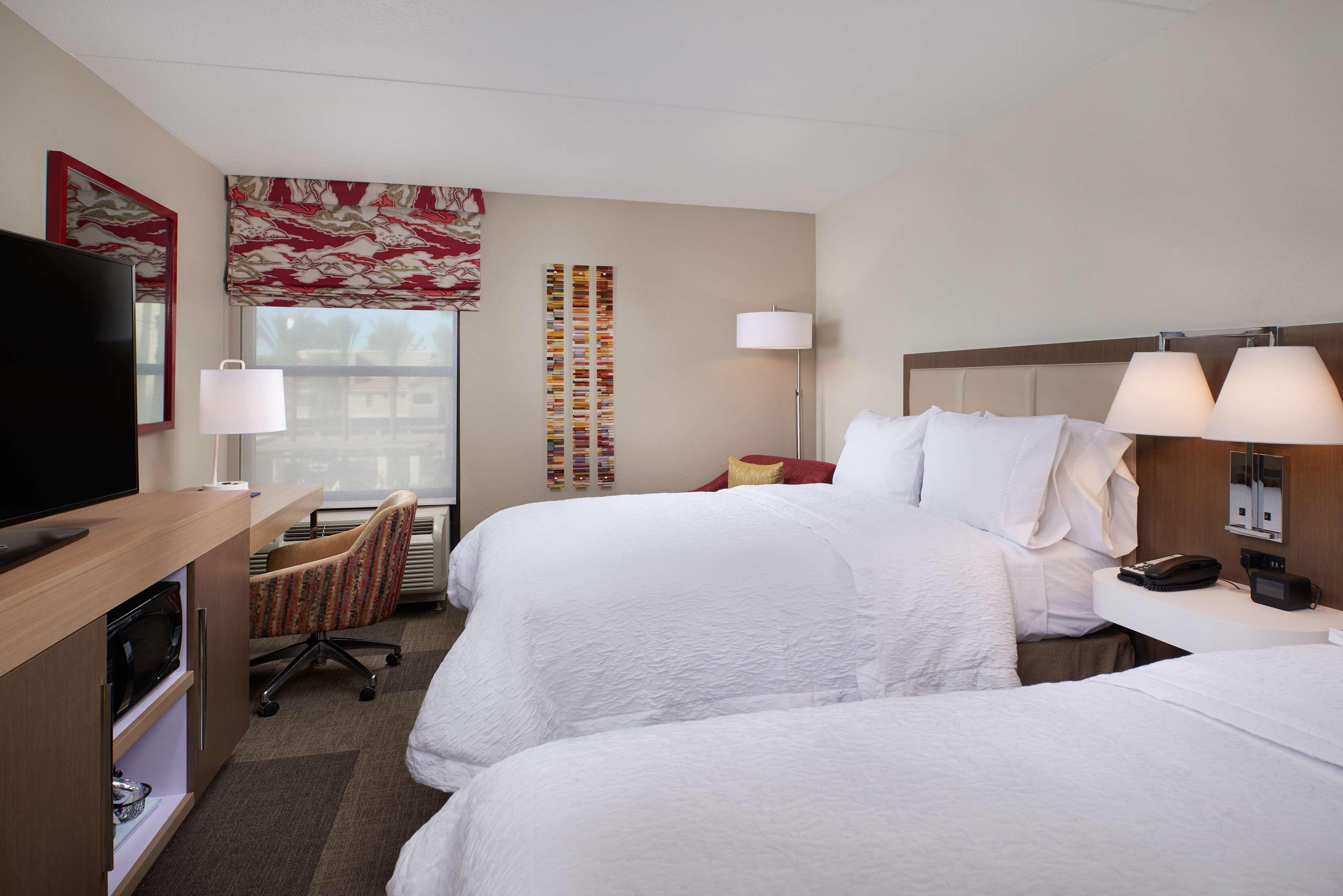Hampton Inn & Suites Scottsdale On Shea Blvd Екстер'єр фото