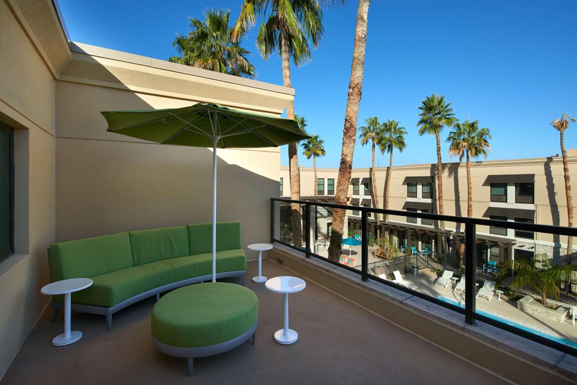 Hampton Inn & Suites Scottsdale On Shea Blvd Екстер'єр фото