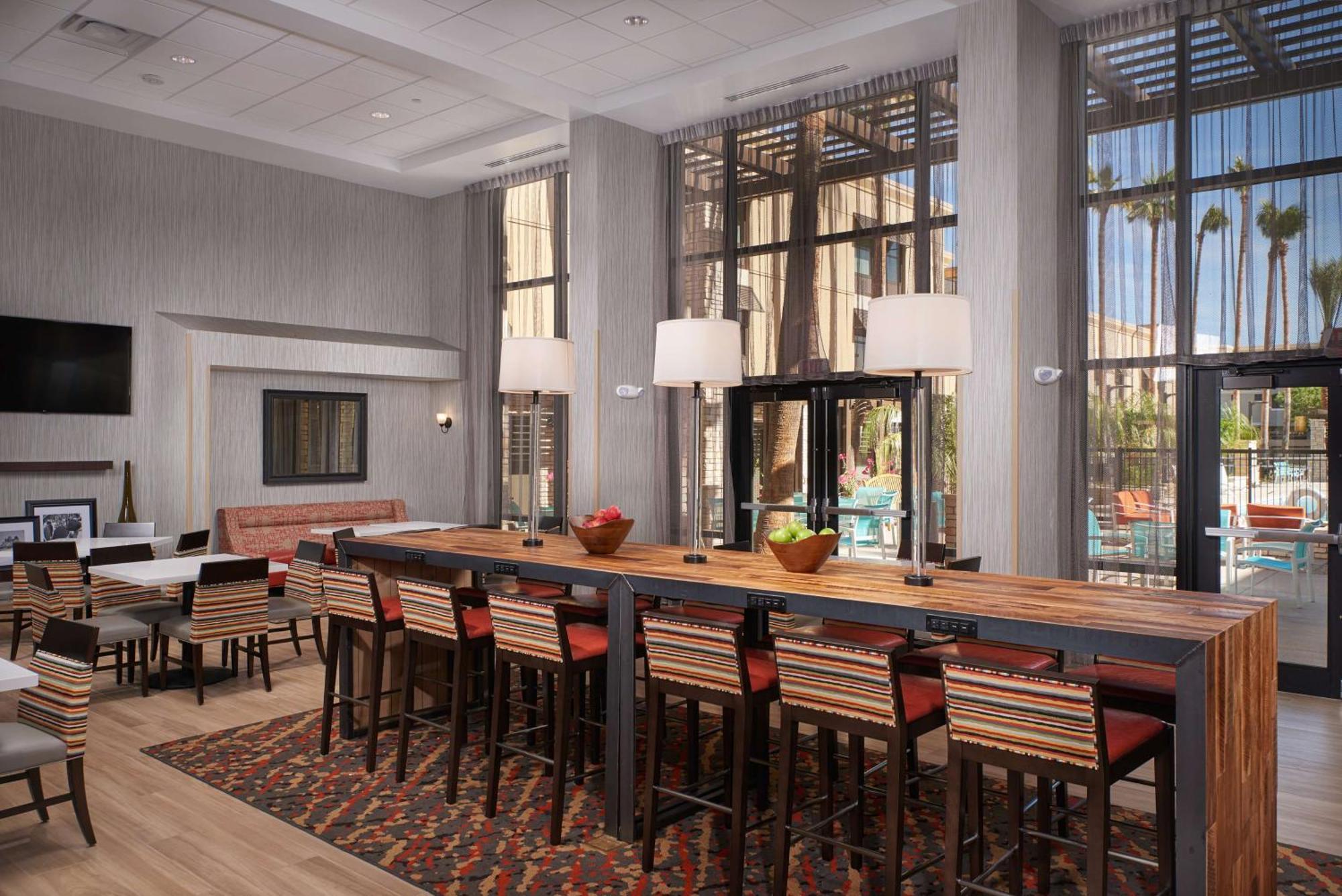 Hampton Inn & Suites Scottsdale On Shea Blvd Екстер'єр фото