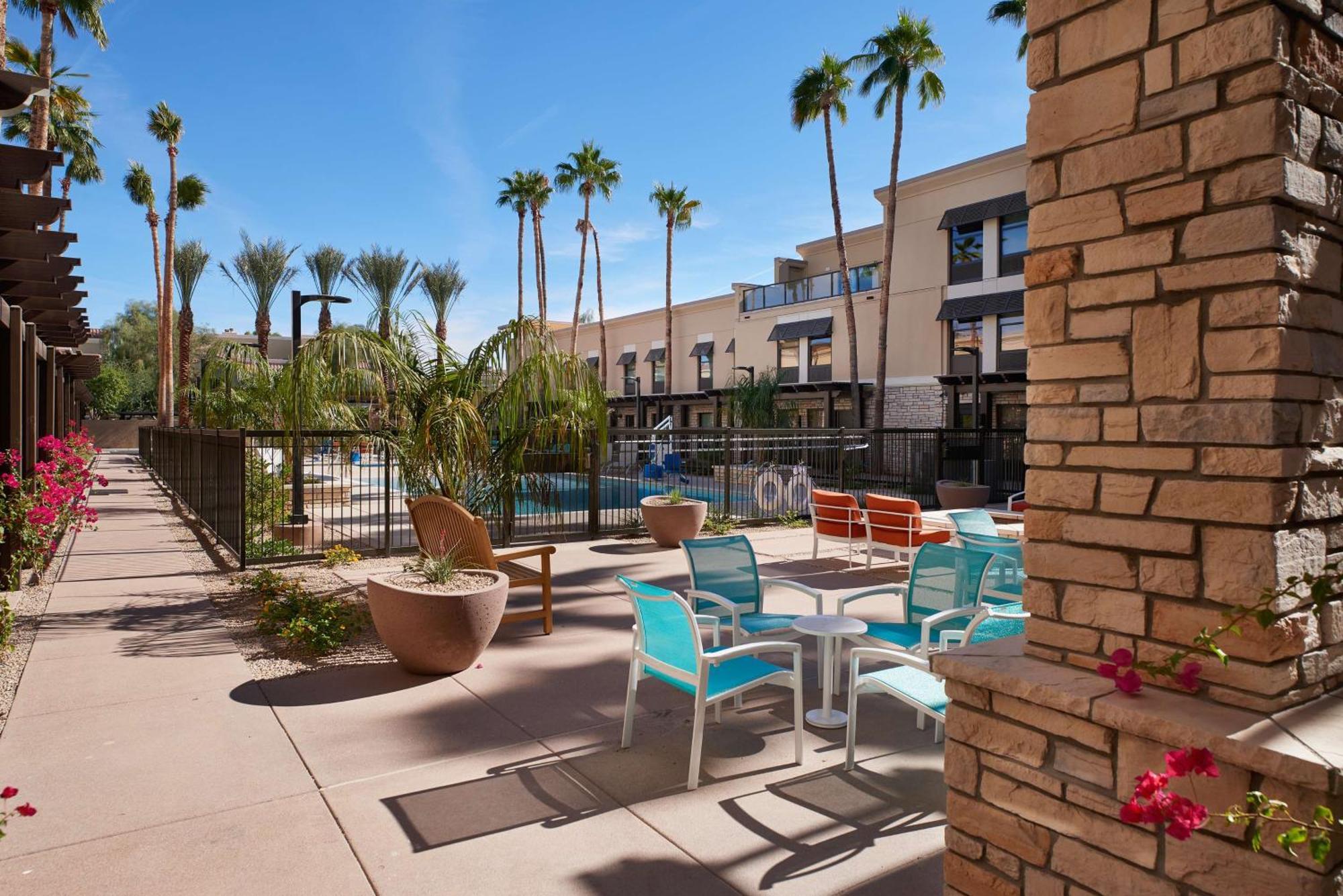 Hampton Inn & Suites Scottsdale On Shea Blvd Екстер'єр фото